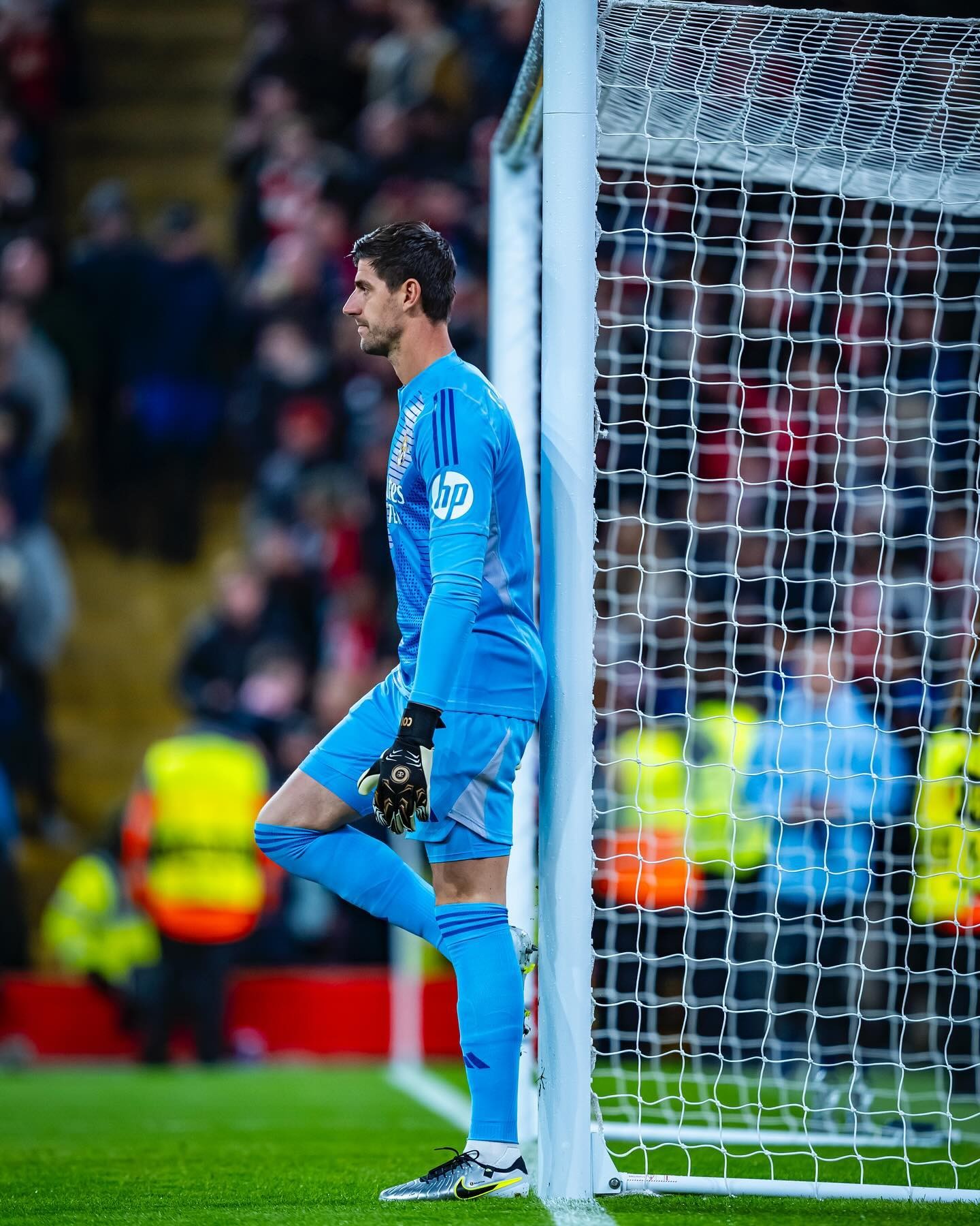 欧冠倒计时,皇家马德里关键时刻复出首秀,细节引发关注,更衣室稳定,年轻球员得到机会的简单介绍 欧冠倒计时,皇家马德里关键时刻复出首秀,细节引发关注,更衣室稳定,年轻球员得到机会的简单介绍